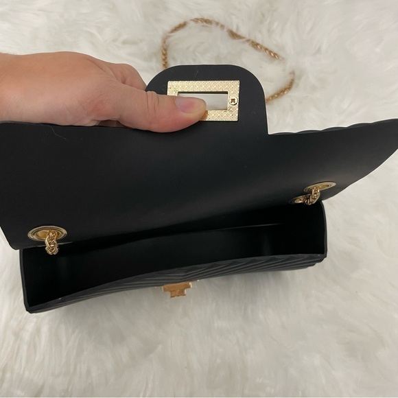 Convertible Cross Body Purse, Rubber with Gold Chain Strap - Picture 8 of 8